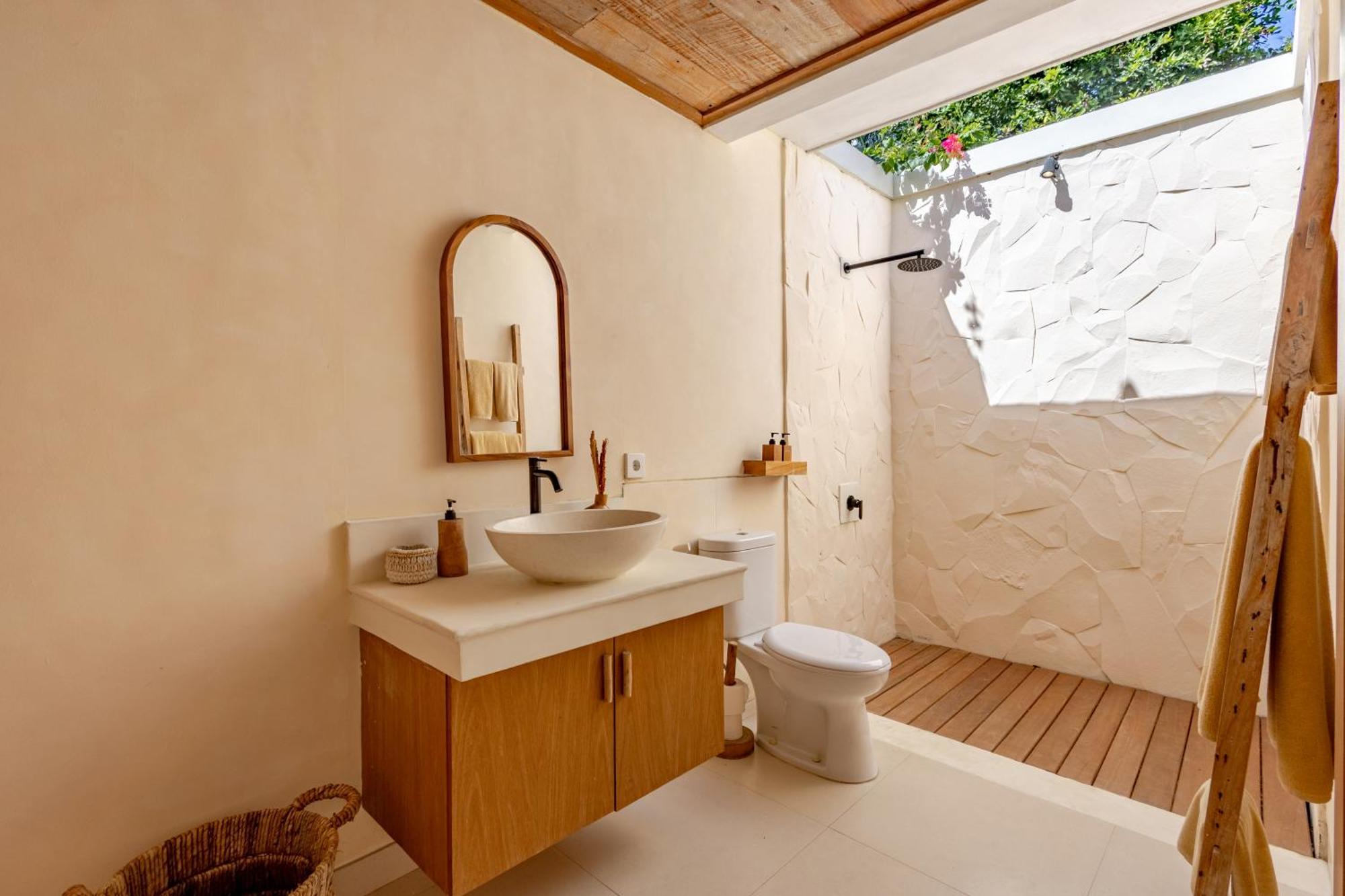 The Pink Joglo, A Cheerful 3Bdr Villa W/Pool And Rice-Field View. Dalung  외부 사진